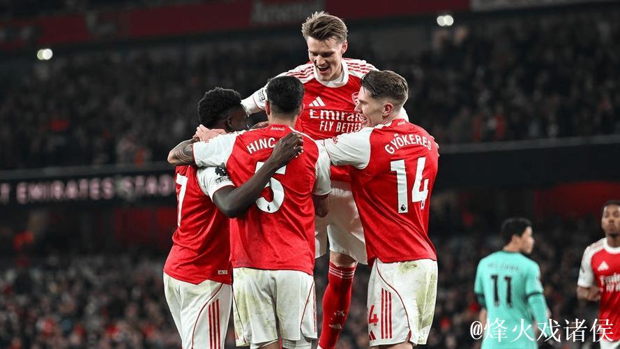 英超-萨卡助攻乌龙制胜 阿森纳2-1力克狼队暂居榜首 英超-萨卡助攻乌龙制胜 阿森纳2-1力克狼队暂居榜首